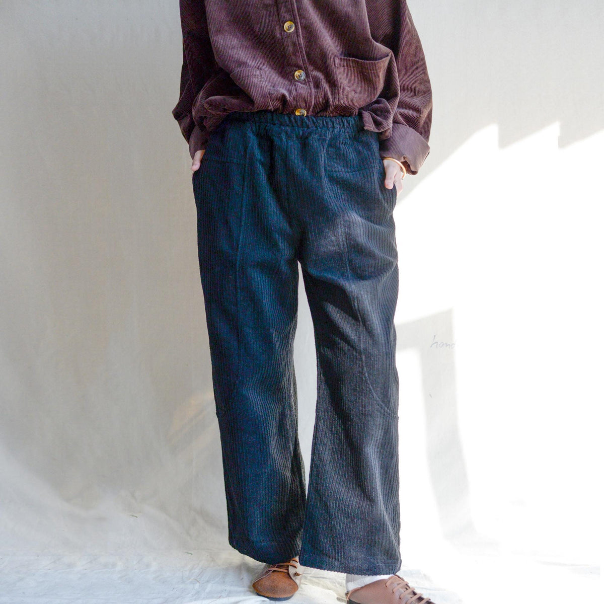 Valen Navy Cotton Corduroy Pants — Strouse's